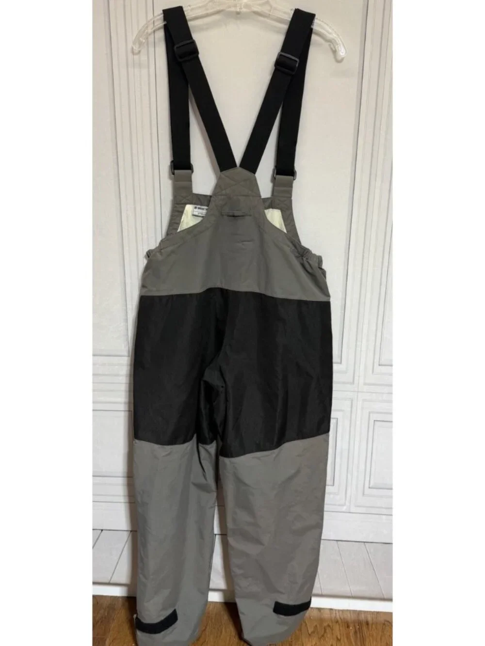 West Marine Bib Overalls Men's Medium Waterproof Sailing Fishing Boating Gray